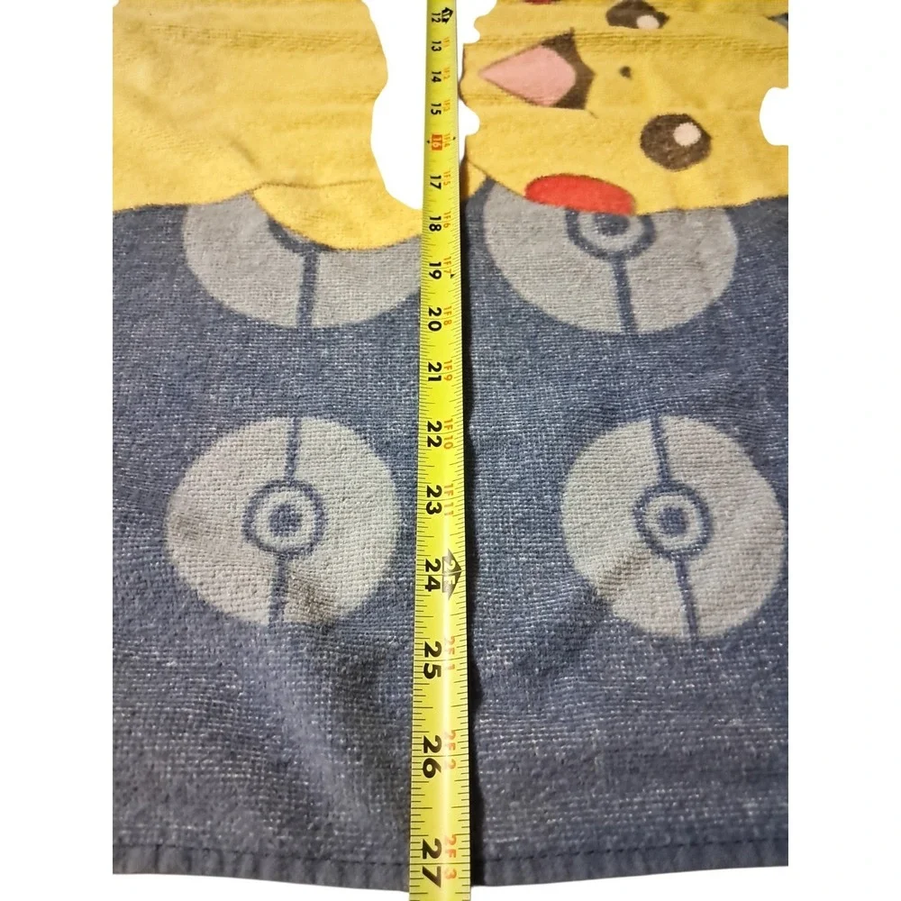 Vintage Pokémon Beach Towel 53x27 Pikachu Charizard Bulbasar Charmander 90s